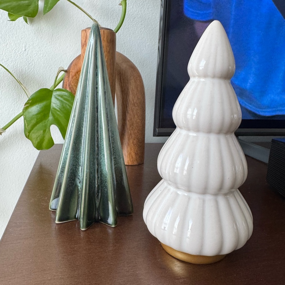 Christmas Green and White Tree Decor Set - Picture 4 of 4